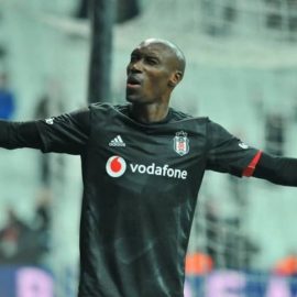 Beşiktaş yönetiminin teklifi Atiba'yı şaşırttı