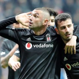 Burak'tan Oğuzhan'a: Geri dönmeni bekliyoruz