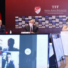 G.Saray yabancı sayısının 8'e düşürülmesine karşı çıktı
