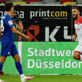 Kenan Karaman, Schalke 04'ü yıktı