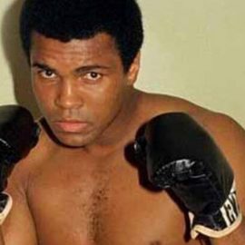 Muhammed Ali'nin eldivenlerinin değeri 1.1 milyon dolar
