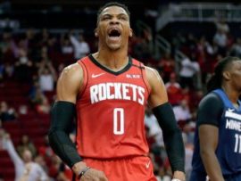 Russell Westbrook'tan öğrencilere jest