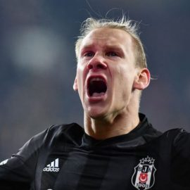 Vida'nın menajeri: Beşiktaş'ta kalmak istiyor