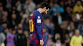 Lionel Messi Barcelona'da kalıyor
