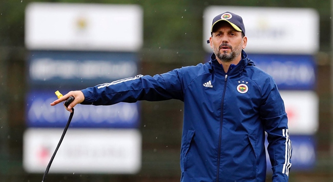 Erol Bulut’tan futbolcularına uyarı
