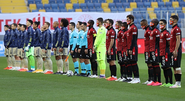 Fenerbahçe Ankara’da rahat kazandı