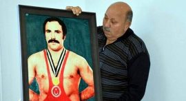Reşit Karabacak'ın vefatı güreş camiasını yasa boğdu