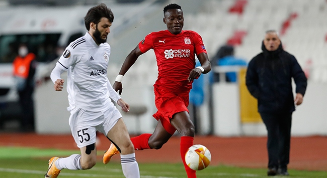 Rıza Çalımbay’dan üç değişiklik