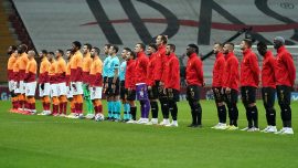 Galatasaray'da dört, Göztepe'de beş değişiklik