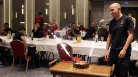 Galatasaray'da Feghouli'nin doğum günü kutlandı