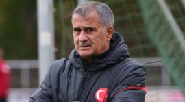 Şenol Güneş'ten Webo'ya yönelik ırkçı söyleme kınama