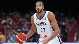 Utah Jazz'dan Fransız pivota rekor ücret