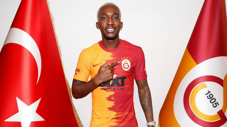 Henry Onyekuru yeniden Galatasaray’da