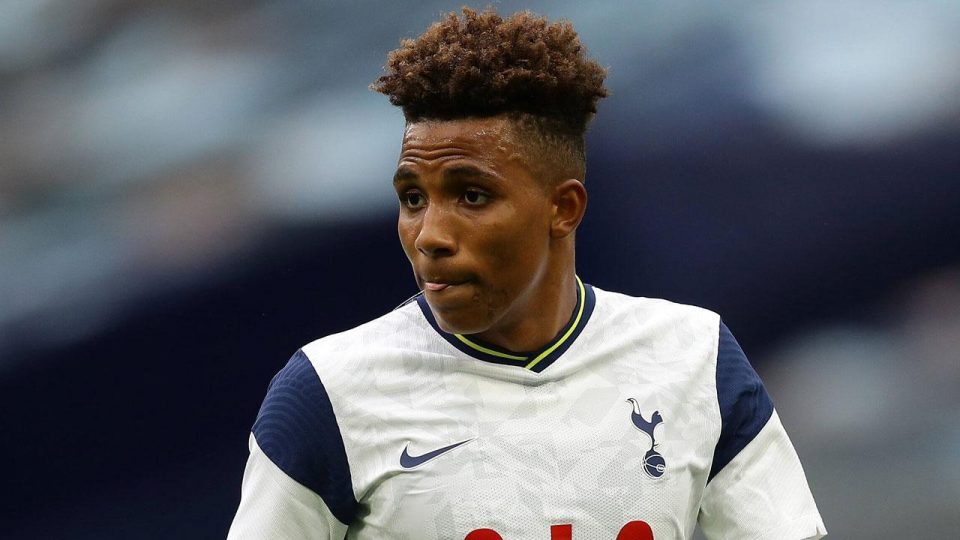Galatasaray’ın yeni transferi Fernandes ambulans uçakla İstanbul’da