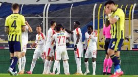 Göztepe'den Fenerbahçe'ye çelme
