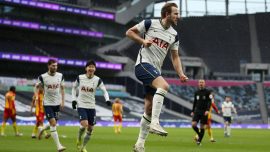 Tottenham ikinci yarıda açıldı
