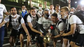 Süper Lig'e yükselen Altay'a İzmir'de coşkulu karşılama