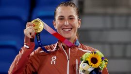 Tokyo'da tek kadınlarda şampiyon Belinda Bencic