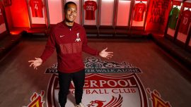 Liverpool, Virgil van Dijk'ın sözleşmesini uzattı