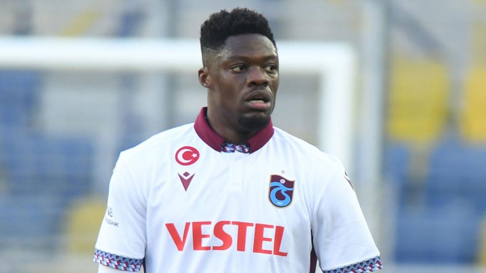 Trabzonspor’da Ekuban İtalya yolcusu