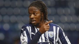 İngiltere'de futbolcu Sawyers'a ırkçı saldırıya hapis cezası