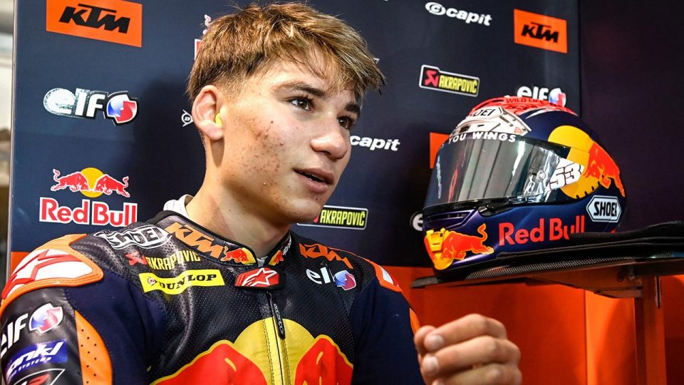 Milli motosikletçi Deniz Öncü antrenman seansında kaza yaptı
