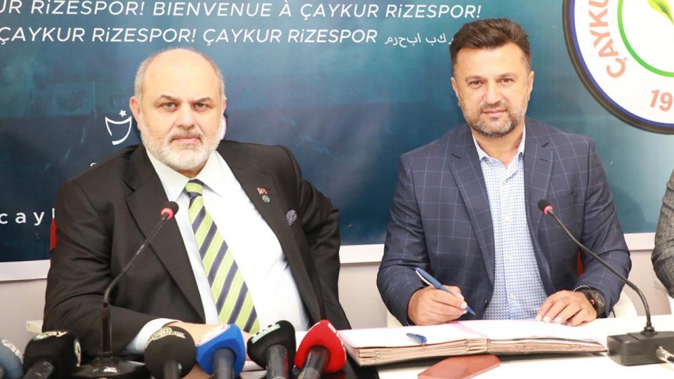 Rizespor’dan teknik direktör Bülent Uygun’a destek