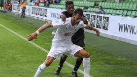 Sivasspor'da savunma oyuncusu Goutas forvetleri geçti