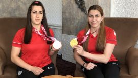 Tokyo Paralimpik Oyunları'nın "altın" kız kardeşleri
