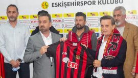 Eskişehirspor'un yeni teknik direktörü Suat Kaya oldu