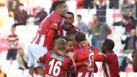 Sivasspor evindeki yenilmezlik serisini 4 maça çıkardı
