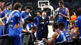 Anadolu Efes Olympiakos'u konuk edecek