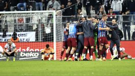 Beşiktaş Trabzonspor'u evinde yine yenemedi