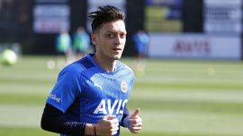Mesut Özil'den Fenerbahçe'ye kötü haber