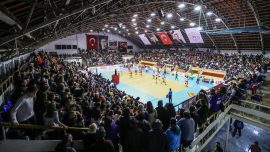 Türkiye Voleybol Federasyonu'ndan seyirci kararı