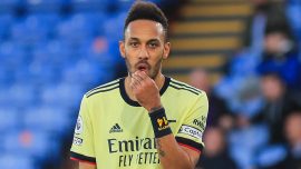 Arsenal'de Aubameyang'ın kaptanlık görevine son verildi