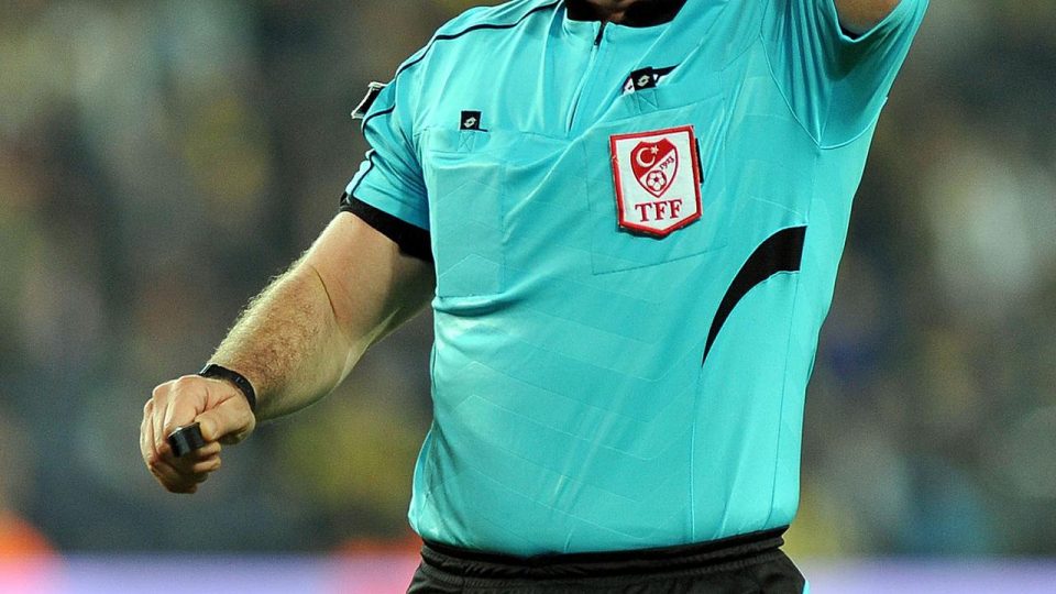 Fenerbahçe Beşiktaş derbisinin hakemi açıklandı