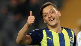 Mesut Özil Fenerbahçe'de golleriyle ön planda