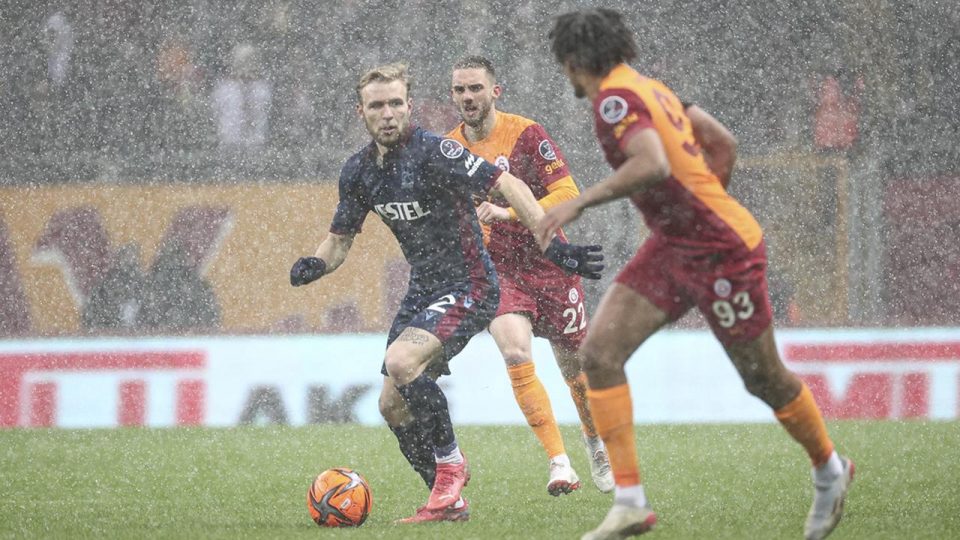 Galatasaray’da 5, Trabzonspor’da 2 değişiklik