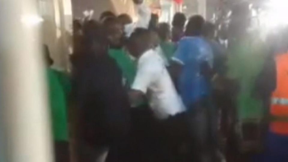 Kamerun’da stadyum girişinde izdiham: 7 ölü