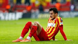 Kayserispor'da Mustafa Pektemek ameliyat edildi