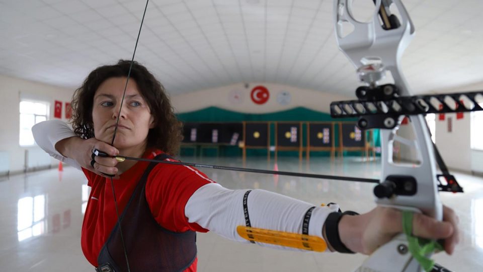 Milli okçu Assıya Yılmazer’in hedefi Avrupa şampiyonluğu