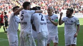 Adana Demirspor Gaziantep'te 3 golle kazandı