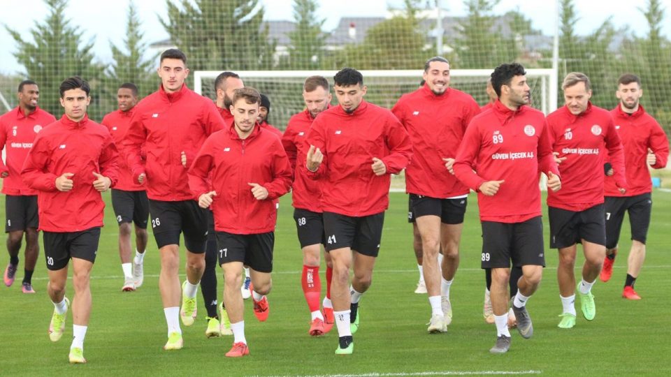 Antalyaspor’da hedef 8 hafta sonra galibiyet