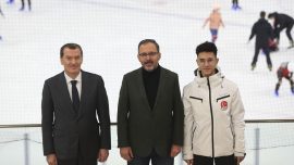 Bakan Kasapoğlu: Furkan Akar bizi Pekin'de gururlandırdı