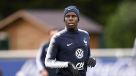 Futbolcu Zouma'nın kedileri elinden alındı