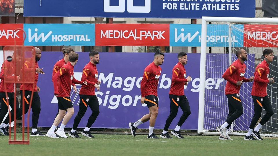 Galatasaray İzmir’de bir nefes aldı