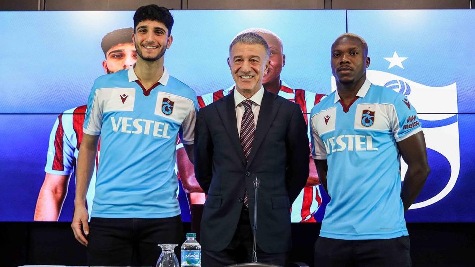 Trabzonspor’dan Kouassi ve Emrehan’a imza töreni