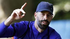 PSV'de teknik direktörlüğe Ruud van Nistelrooy getirildi