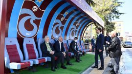 Trabzon'daki spor temalı otobüs durakları dikkati çekiyor
